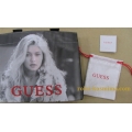 Βραχιόλι GUESS Ατσάλινο με ροζ χάντρες χαλαζία UBB85032
