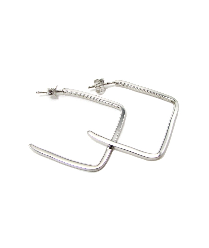 Earrings hoop whitegold K14