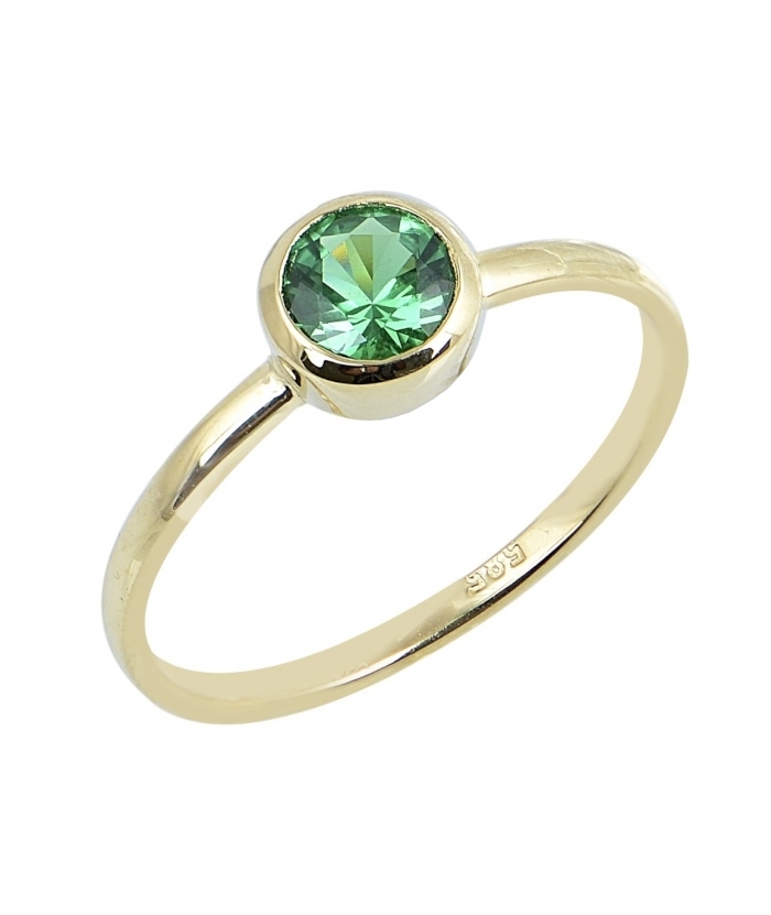 Ring gold K14 with emerald