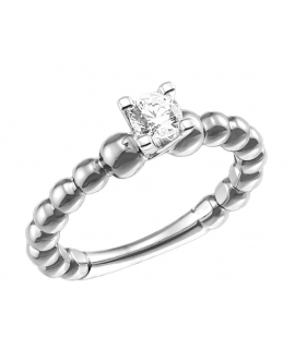 Engagement Ring K18 diamond