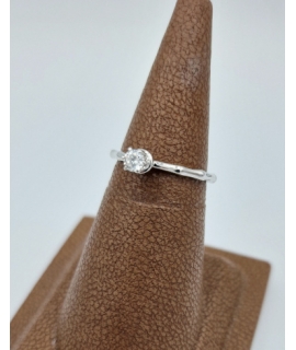 Engagement Ring K18 diamond 2