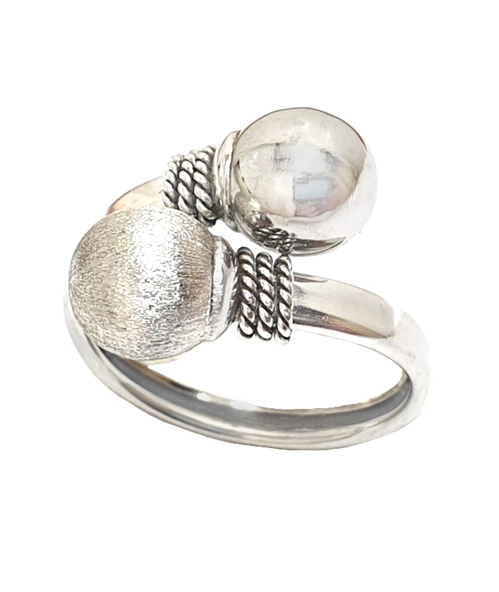 Ring white-gold 