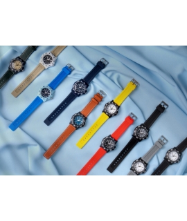 Q&Q V32A002VY Black with white dial 2