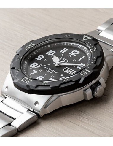 CASIO MRW-200HD-1BVEF Day/date